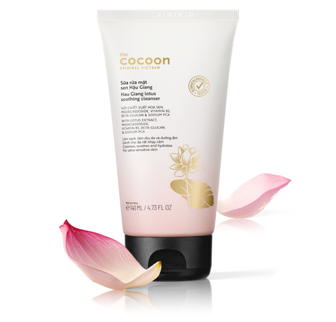 Sữa rửa mặt Cocoon sen Hậu Giang 140ml
