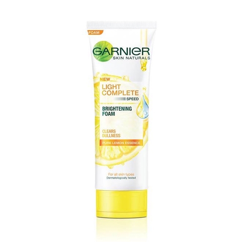 Sữa Rửa Mặt Garnier Sáng Da Vitamin C 50ml