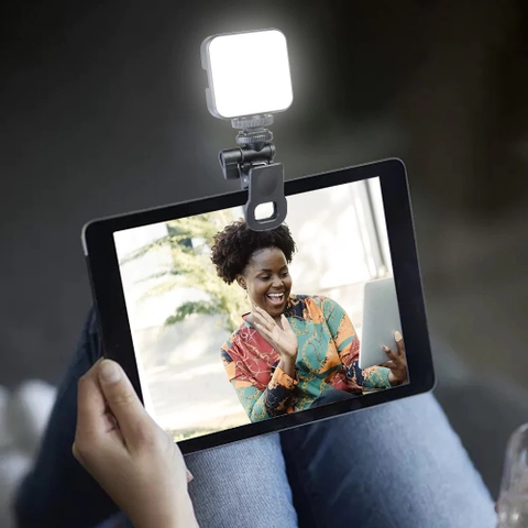 Kẹp gắn đèn lên điện thoại, máy tính, máy tính bảng tiện lợi