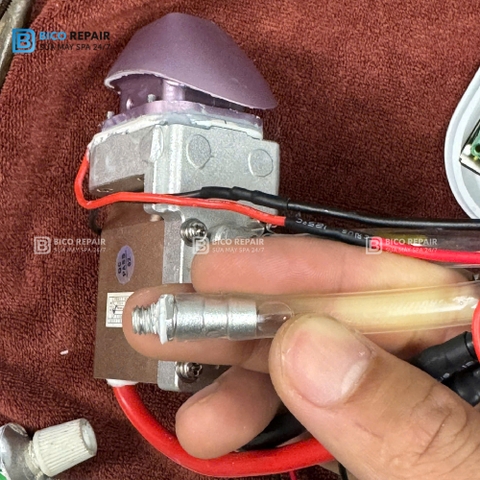 Dịch Vụ Sửa Lỗi Tay Cầm Máy Triệt Lông Bị Nóng