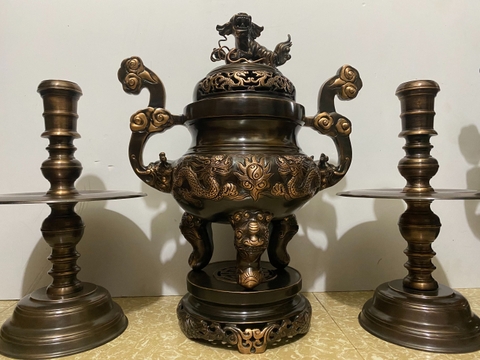 Bộ đỉnh tam sự 60 đồng đỏ giả cổ