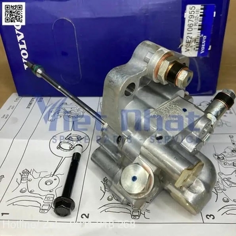 Bơm tiếp nhiên liệu Volvo D12D EC460