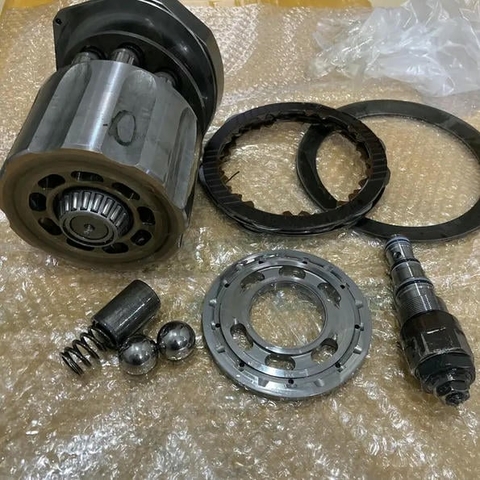 Mô tơ di chuyển Komatsu PC350-8
