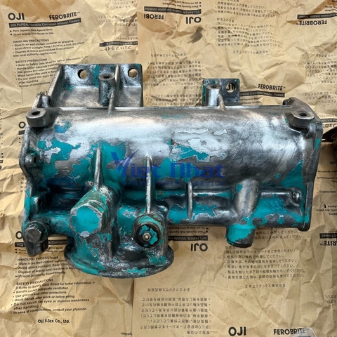 Thân sinh hàn 6D31 Kobelco SK200-1 bằng vỏ gang, bề mặt ghép kín