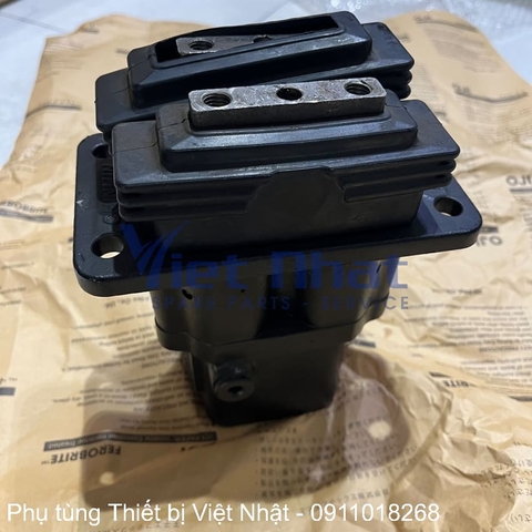 Van bàn đạp di chuyển Doosan DX225 DL06