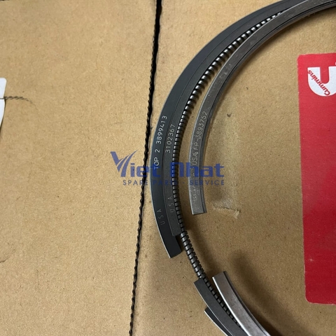 Xéc măng QSM11 Cummins 3803977 USA với mã khắc laser rõ nét