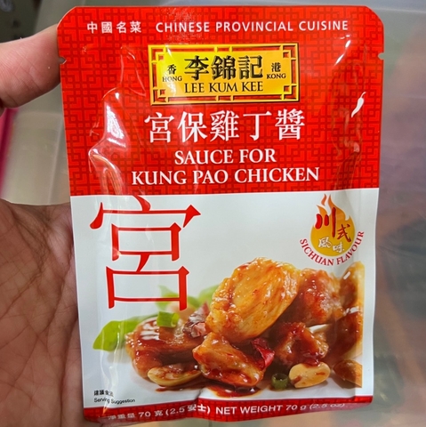 Sốt gà cung bảo Lee Kum Kee (70g)