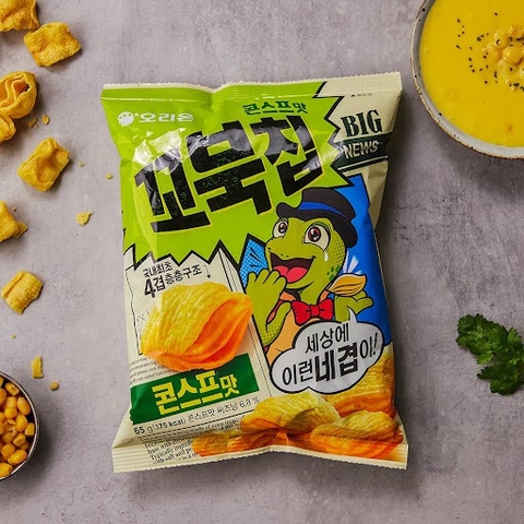 Bánh snack bắp rùa Hàn Quốc vị súp bắp Turtle Chips Sweet Corn Flavor Orion 80g | 꼬북칩 콘스프맛 80g