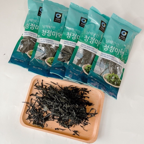 Rong biển nấu canh sấy khô Daesang Chungjungone 50g | 대상 청정원 청정미역 50g