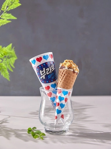 Kem ốc quế Vaninla Borabu 140ml | 아이스 부라보화이트바닐라 140ml