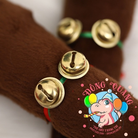 Sừng tuần lộc gắn ô tô