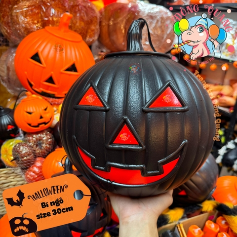 Bí ngô Halloween có nắp