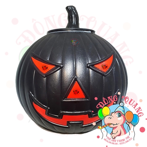 Bí ngô Halloween có nắp