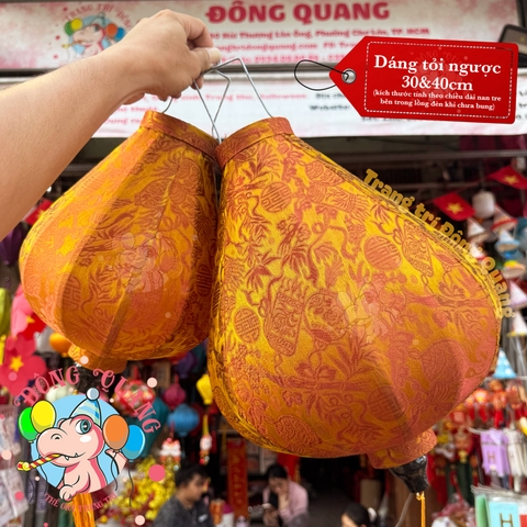 Lồng đèn Hội An vải gấm - dáng tỏi ngược