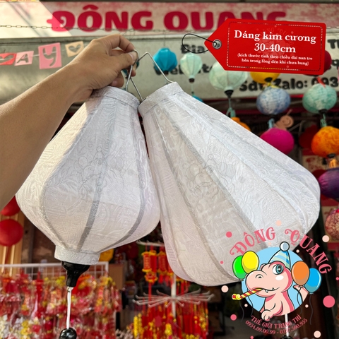 Lồng đèn Hội An vải gấm - dáng kim cương