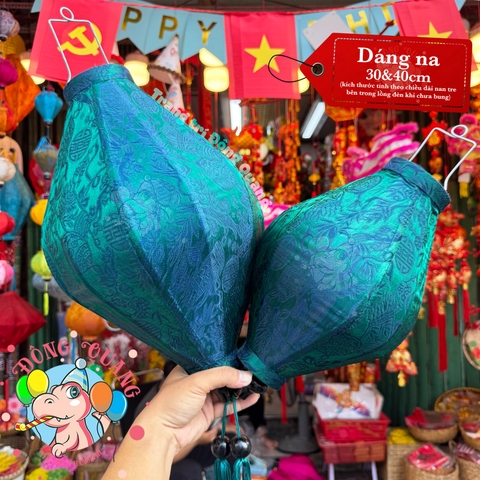 Lồng đèn Hội An vải gấm - dáng na