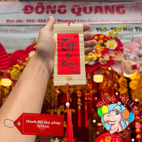 Mành tre dài chữ Tết thư pháp 6-7-9cm