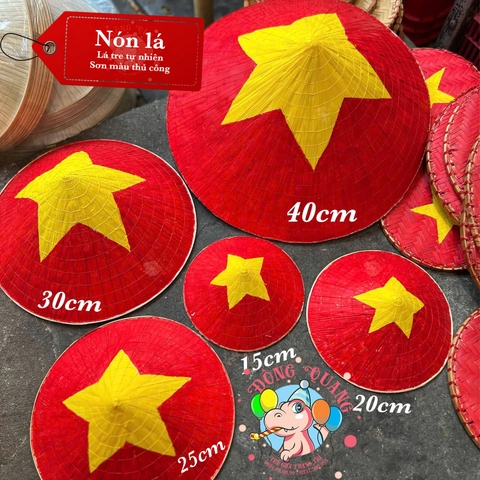 Nón lá đỏ sao vàng