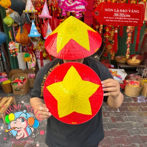 Nón lá đỏ sao vàng