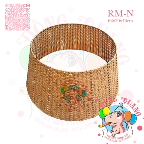 Hàng rào đan giả mây trang trí chân cây thông