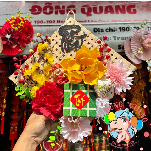 Tấm tre đan trang trí Tết