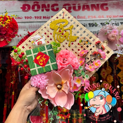 Tấm tre đan trang trí Tết