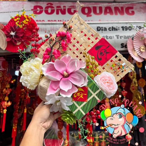 Tấm tre đan trang trí Tết