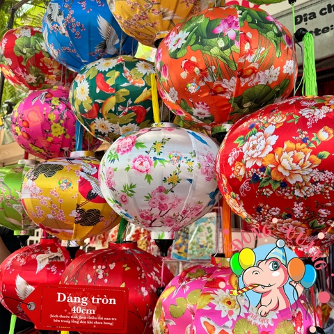 Lồng đèn Hội An vải bóng hoa văn - dáng tròn