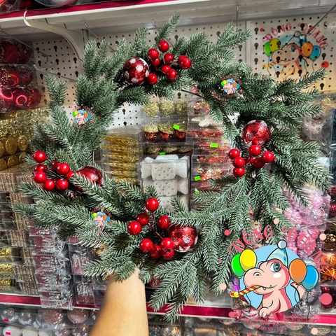 Vòng hoa nhánh thông 5 lá PE trang trí
