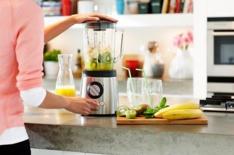 Sử dụng máy xay sinh tố an toàn: Không dễ