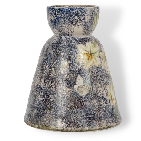 Bình Gốm Cắm Hoa, Họa Tiết Hoa Loa Kèn Trắng, Dáng Bó Mạ Độc Đáo, Nền Tím