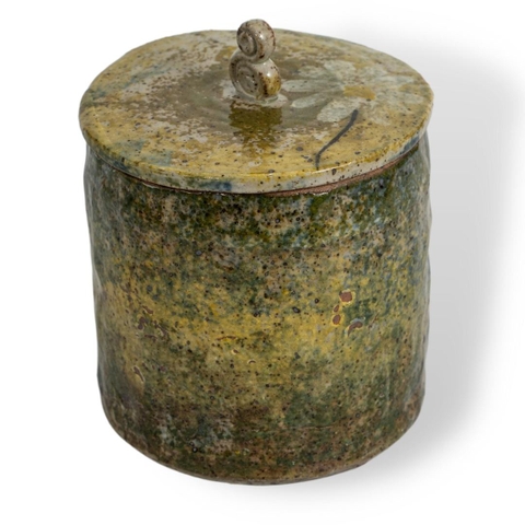 Hũ Mứt Trụ Men Vàng Hoa Cúc Trắng