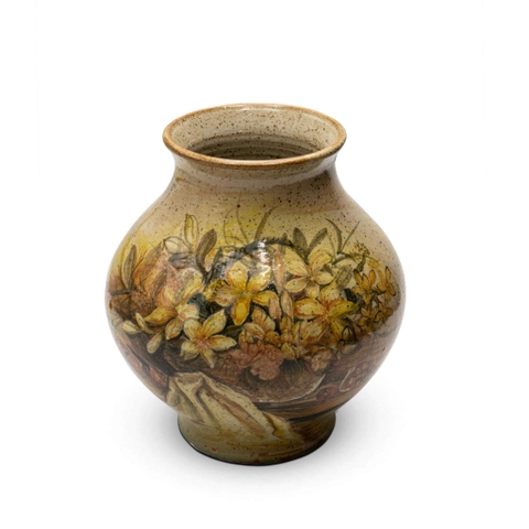 Bình Men Tiêu Hoa Cỏ Mùa Xuân