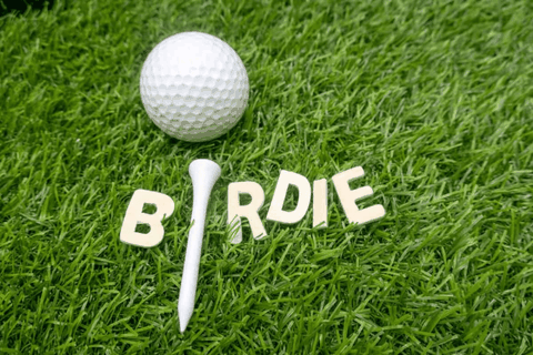 Cách bảo trì sân golf tác động đến các khái niệm tính điểm như Birdie Golf và Bogey