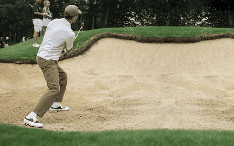 Cách duy trì độ đồng nhất của cát trong các bunker sân golf được sử dụng nhiều