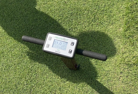 Máy đo độ ẩm đất FieldScout TDR350 - Giải pháp hiệu quả để kiểm soát độ ẩm trên Green