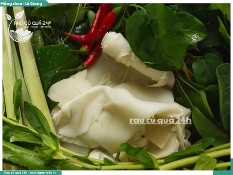 Combo măng chua - lá giang khoảng 300 - 400g