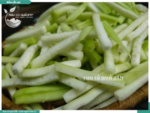 Quả bầu cắt sợi khoảng 400 - 600g
