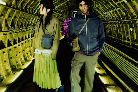 Paria Farzaneh đưa Converse Pro Leather X2 thành một lĩnh vực kỹ thuật và xúc giác