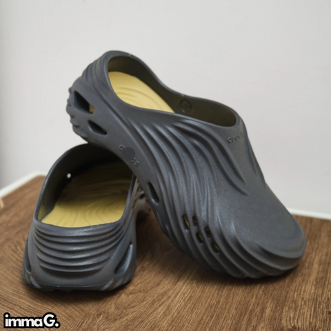 CROCS CLOG ECHO WAVE BLACK SAND  - 210521-0LD