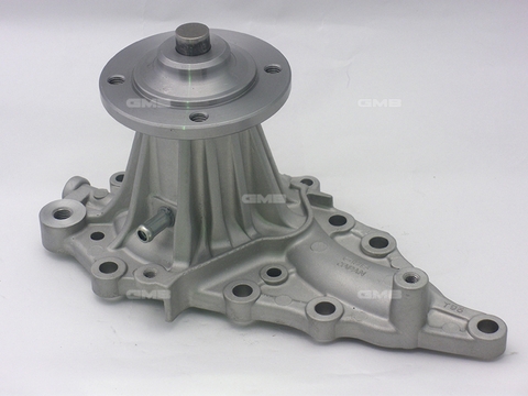 GWT95A Bơm Nước Toyota LEXUS GS300 93-95 CROWN 3.0 91-01 GMB - Japan