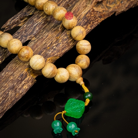 Chuỗi trầm hương Niệm Phật 36 hạt 12 li banh mix đá xanh