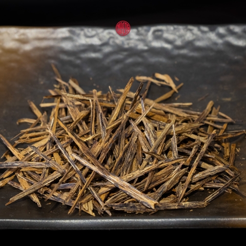 TRẦM VỤN MẢNH CẬN CHÌM HÚT THUỐC 10GRAM (thuốc lá - cigar)