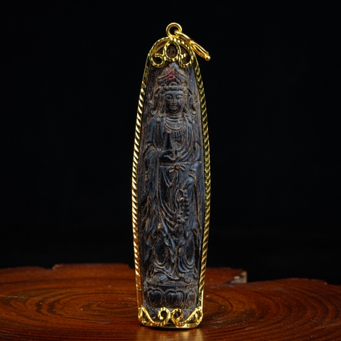 MẶT TRẦM CHÌM KHẮC QUAN THẾ ÂM