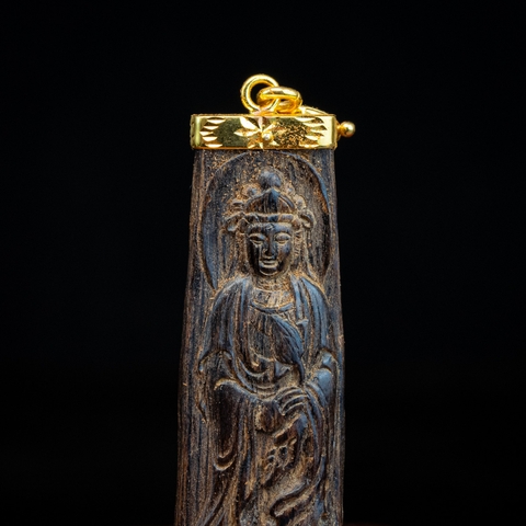 MẶT TRẦM CHÌM KHẮC QUAN THẾ ÂM