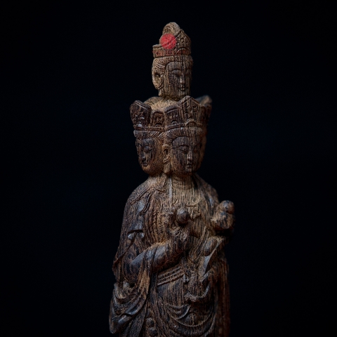 Tượng trầm hương chìm nước khắc Quan Âm Tứ Diện