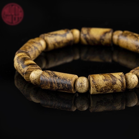 Vòng tay Trầm Hương trúc 8 li banh quầng Indo