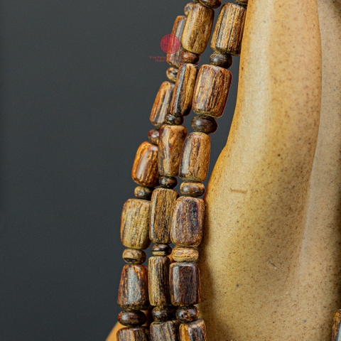 Dây chuyền Trầm Hương hạt khúc tự nhiên chìm nước