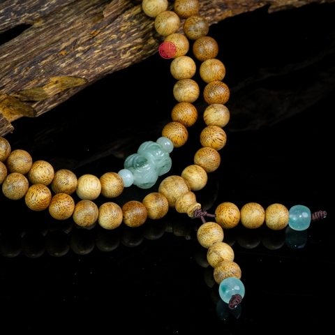 Chuỗi trầm hương 108 hạt 8 li banh mix ngọc
