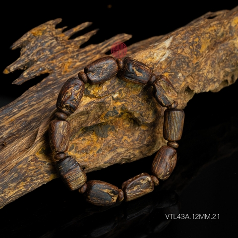 Vòng tay Trầm Hương cận chìm dạng hạt tự nhiên Hiếm ( size nam trung )